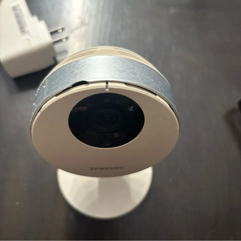 Samsung Smart Cam SNH-P6410BN Camera and Power Adapter
